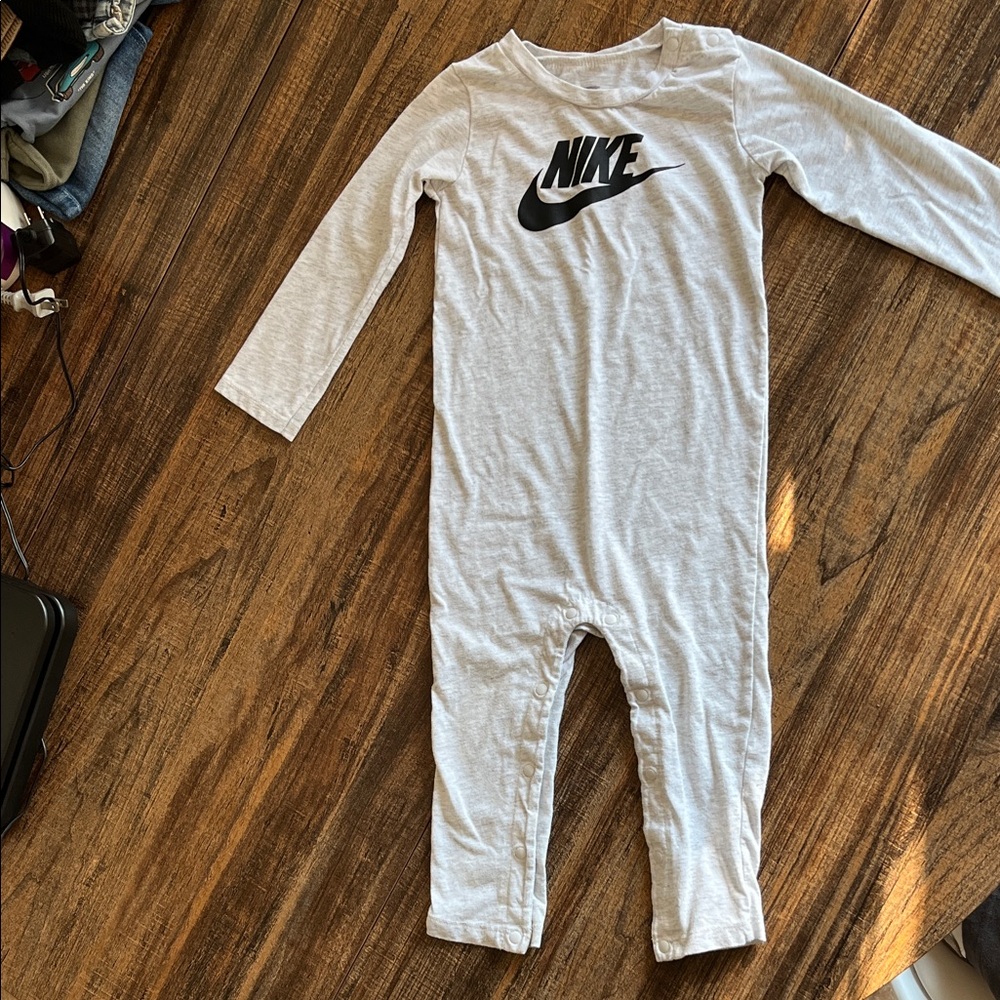 Nike Kids Gray One Piece Footie